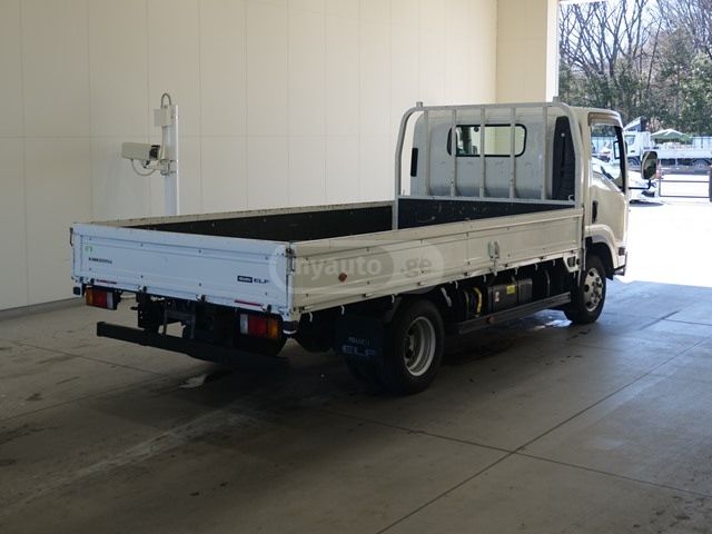 Isuzu Elf 2021 — photo 2