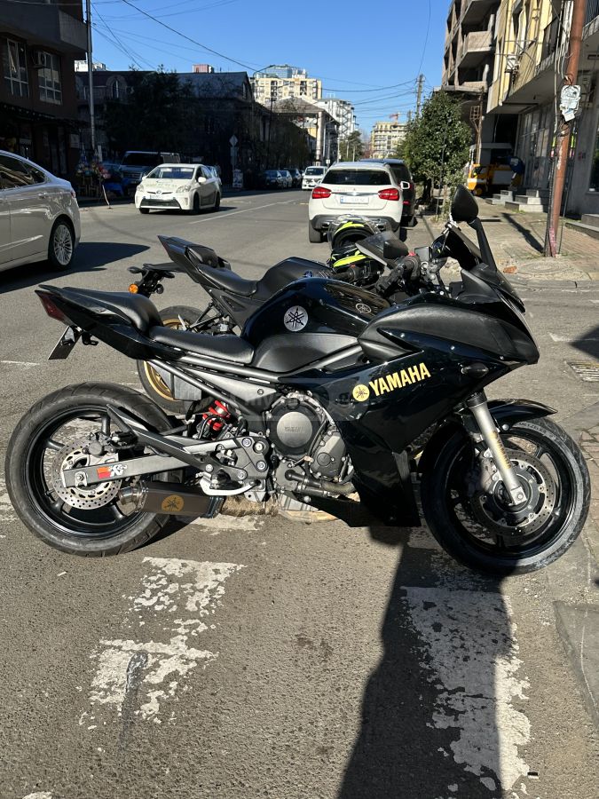 Yamaha FZ6