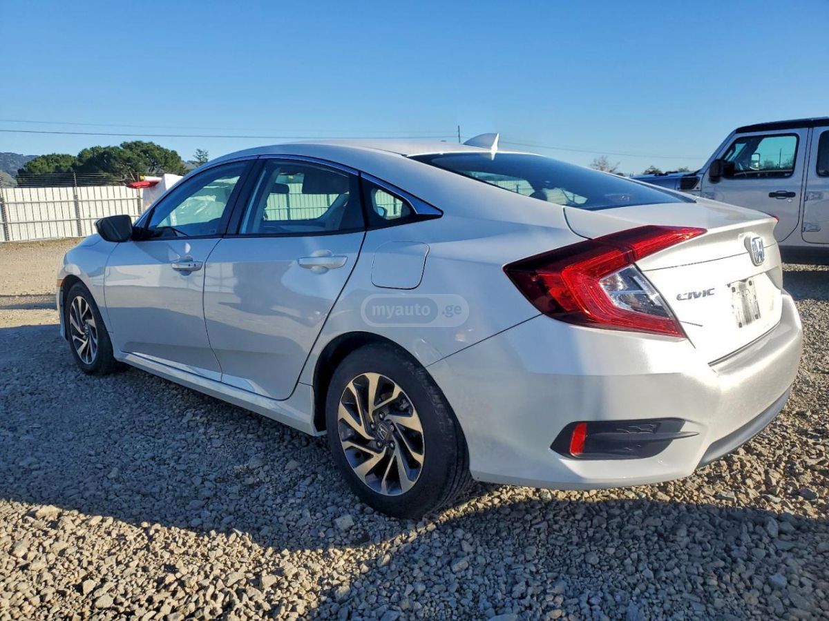 Honda Civic 2017 — photo 2