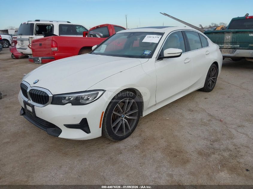 BMW 330 2019 — photo 2