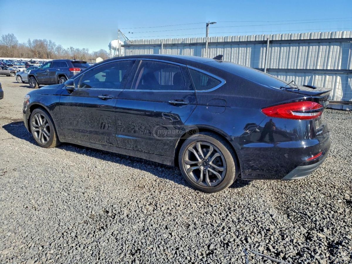 Ford Fusion 2020 — photo 2