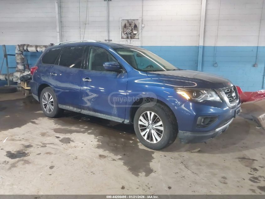 Nissan Pathfinder 2017 — photo 2