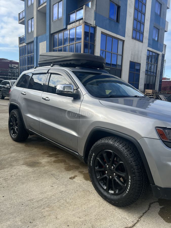 Jeep Grand Cherokee 2014 — photo 2