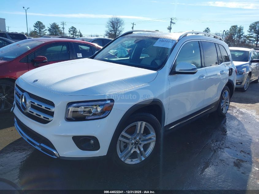 Mercedes-Benz GLB 250 2023 — photo 2