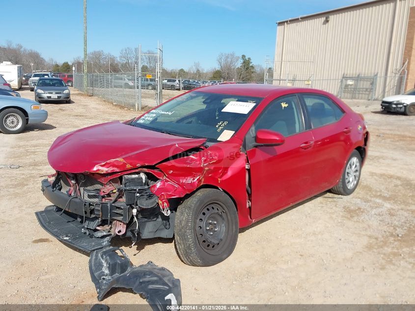 Toyota Corolla 2018 — photo 2