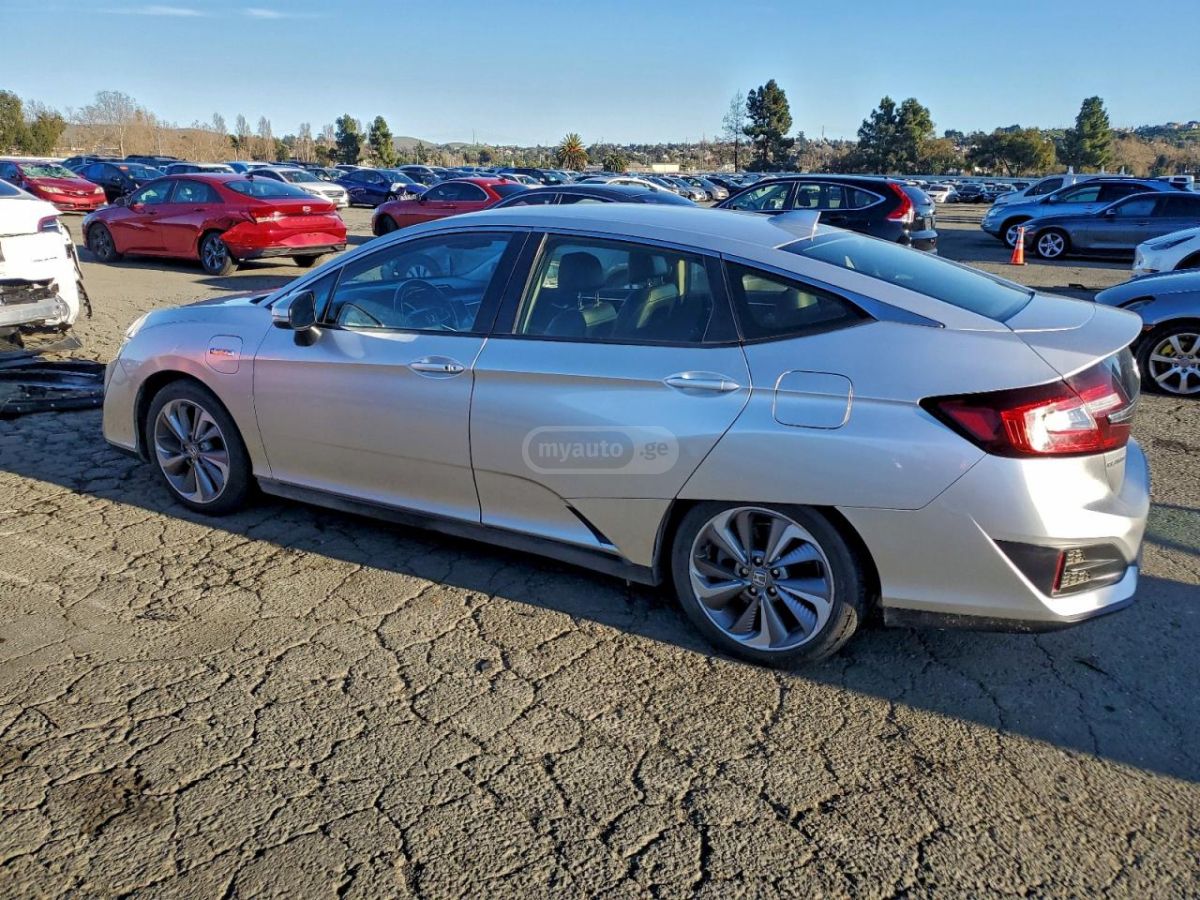 Honda Clarity 2018 — photo 2