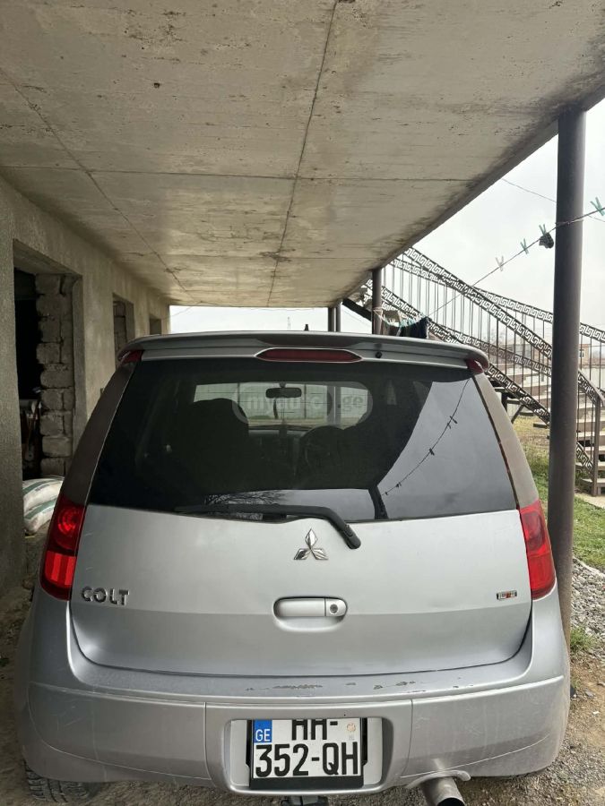 Mitsubishi Colt 2004 — photo 2