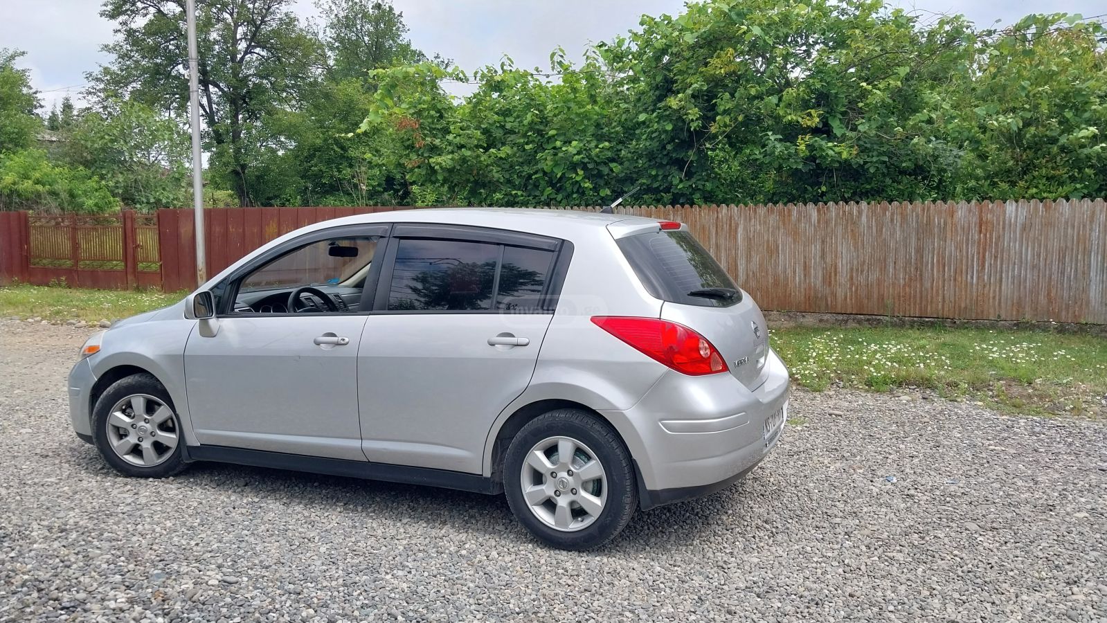 Nissan Versa 2009 — photo 2
