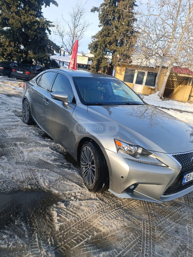 Lexus IS 250 2015 — photo 2