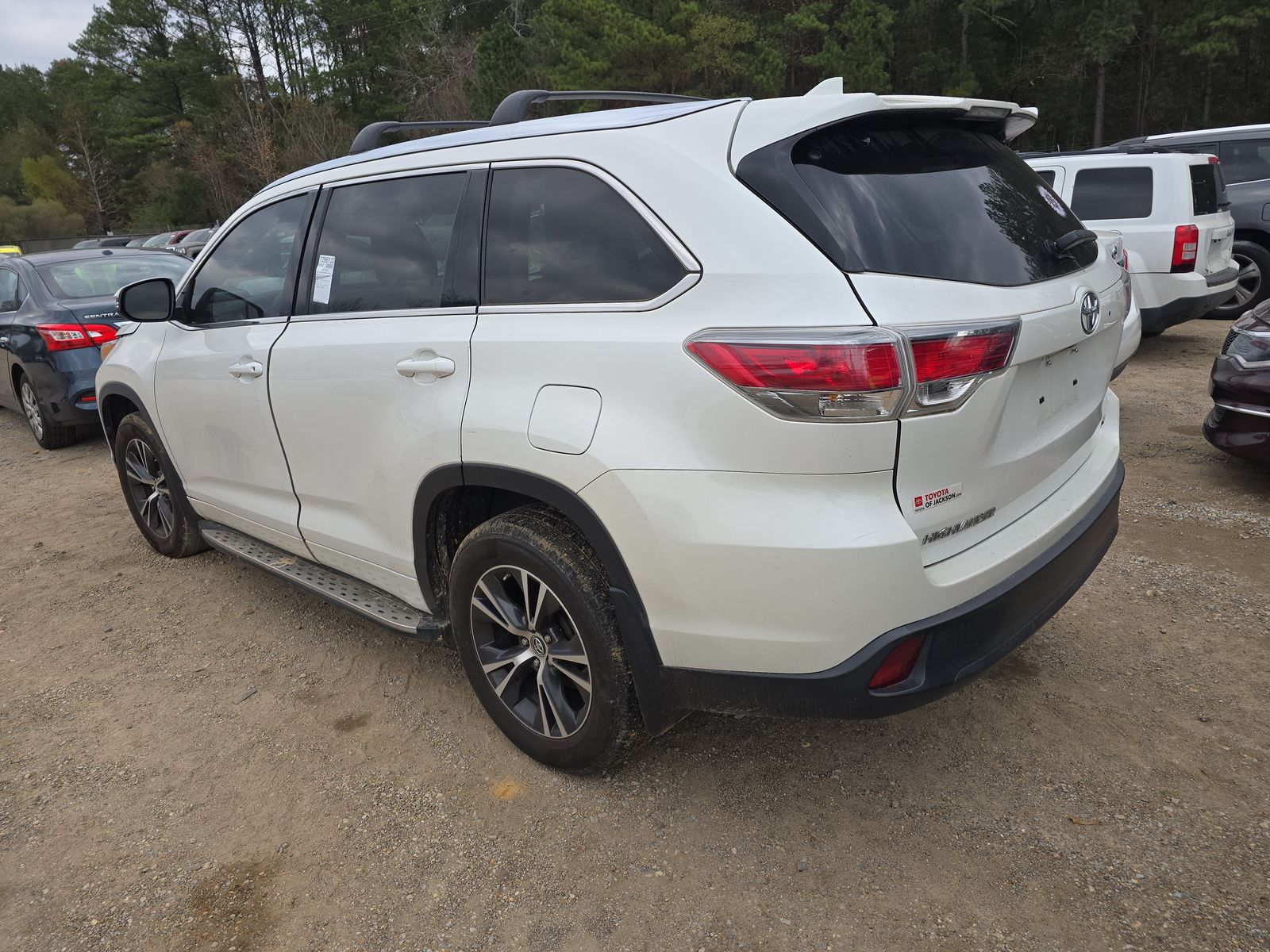 Toyota Highlander 2016 — photo 2