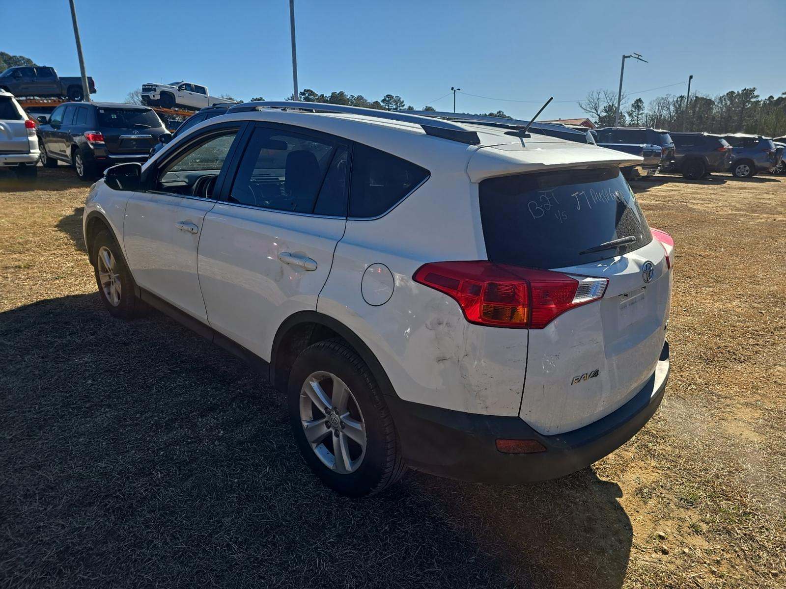 Toyota RAV4 2014 — photo 2