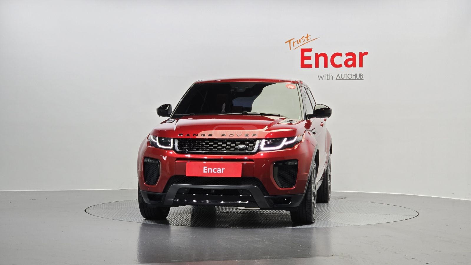 Land Rover Range Rover Evoque 2019 — photo 2