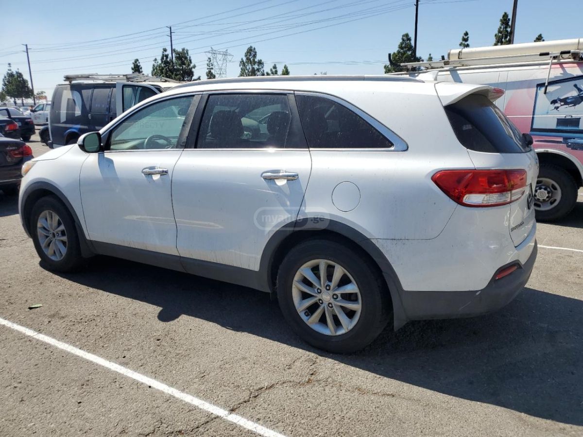 Kia Sorento 2016 — photo 2