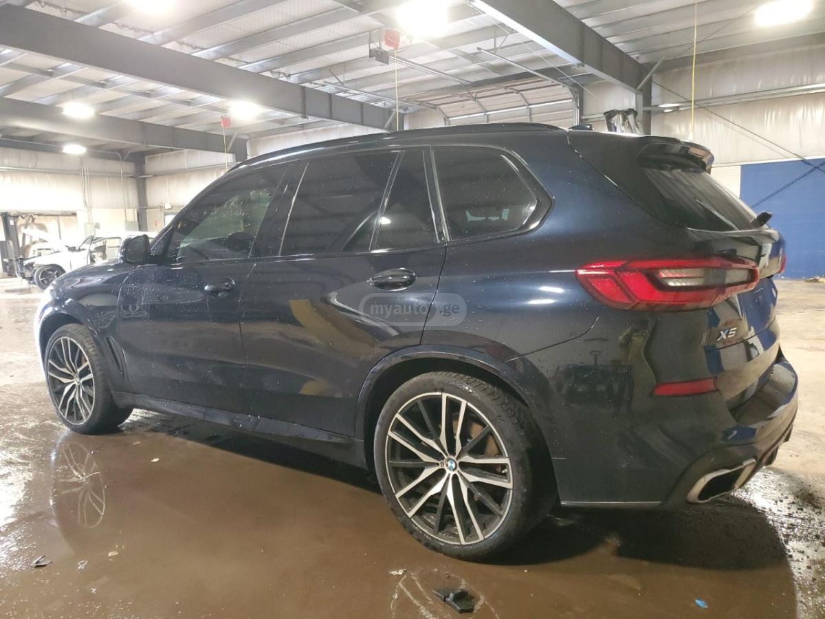 BMW X5 2019 — photo 2