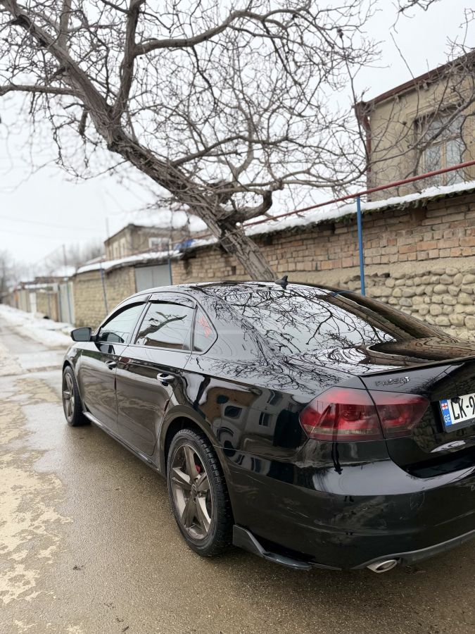 Volkswagen Passat 2012 — photo 2