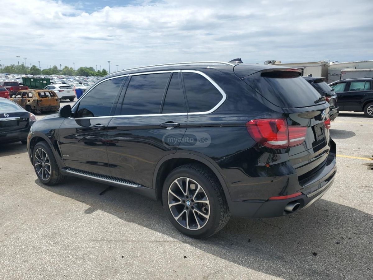BMW X5 2015 — photo 2
