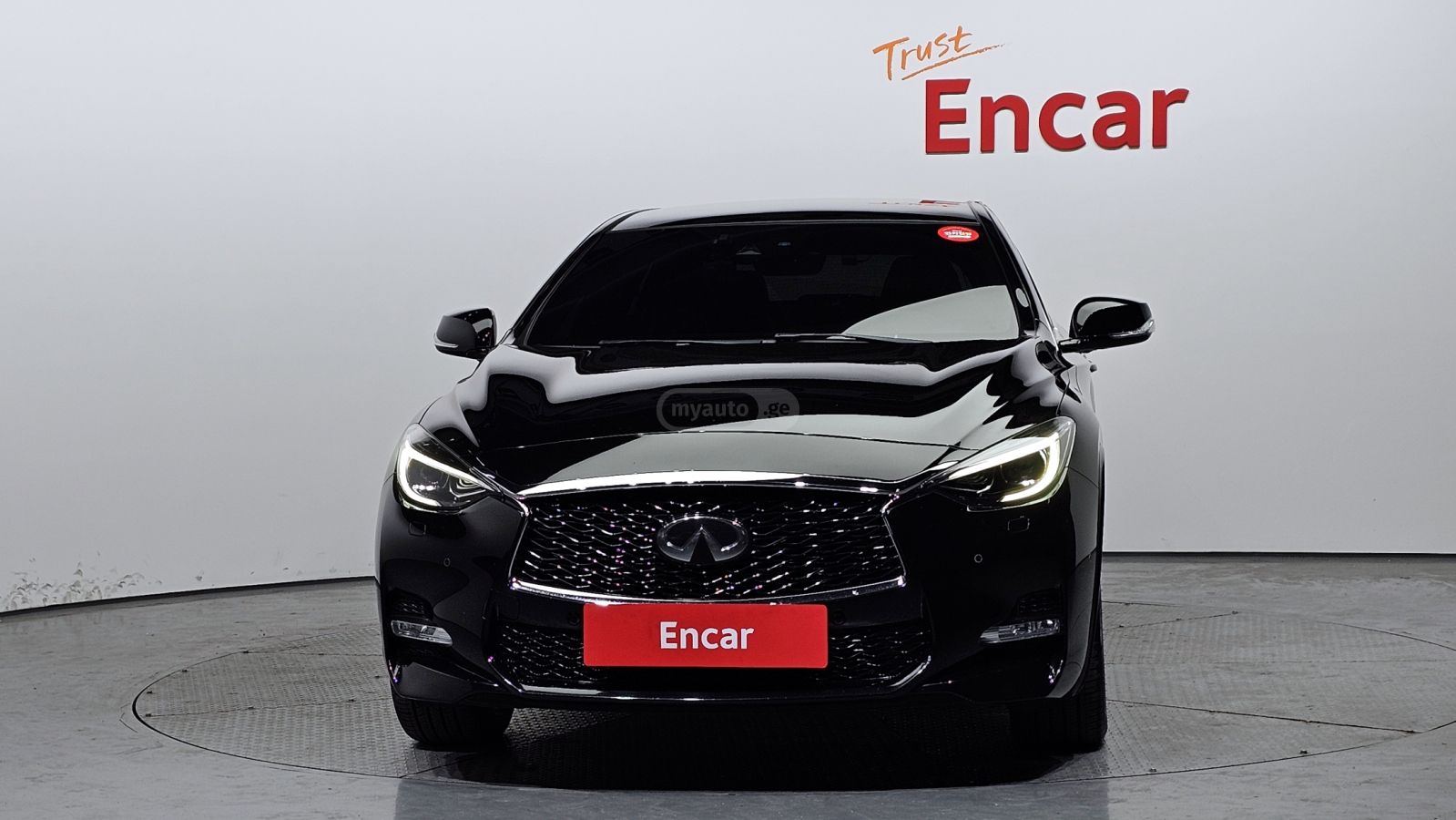 Infiniti QX 30 2018 — photo 2