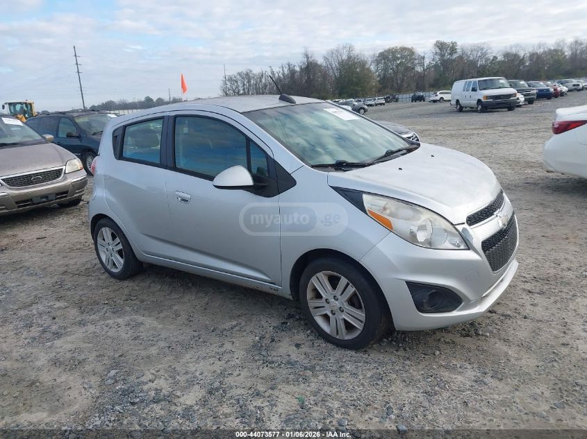 Chevrolet Spark 2015 — photo 2