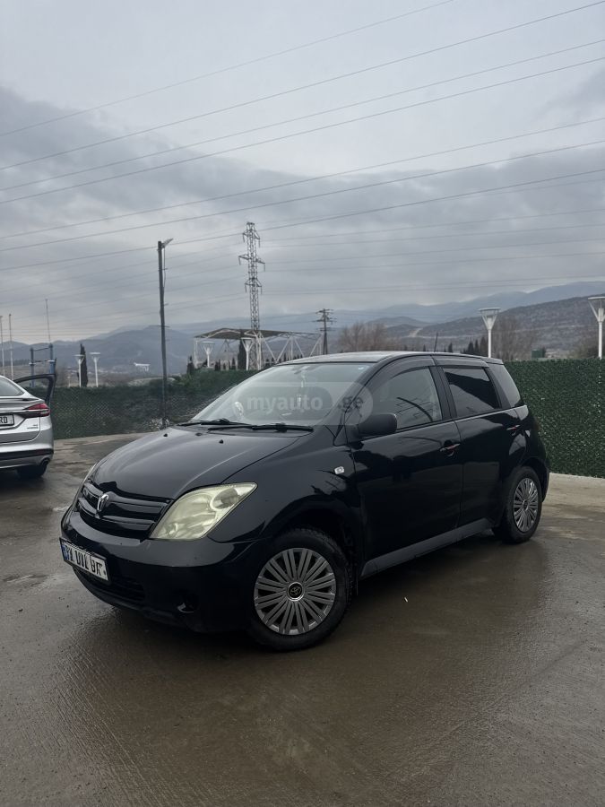 Toyota Ist