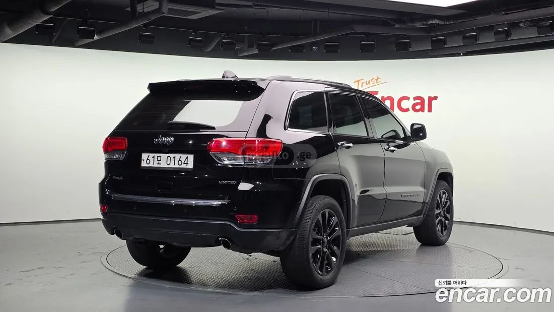 Jeep Grand Cherokee 2017 — photo 2