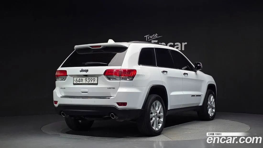 Jeep Grand Cherokee 2017 — photo 2