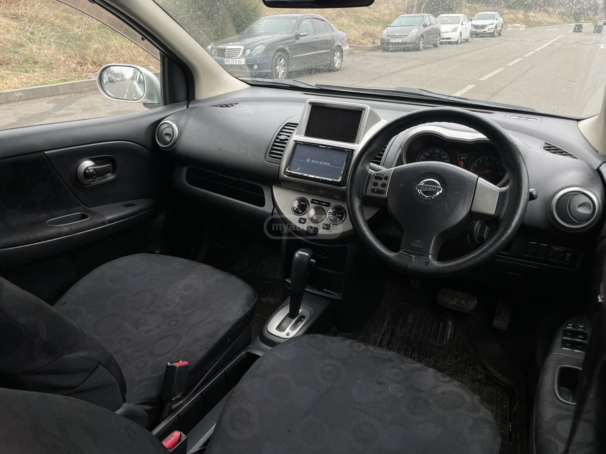Nissan Note 2006 — photo 2