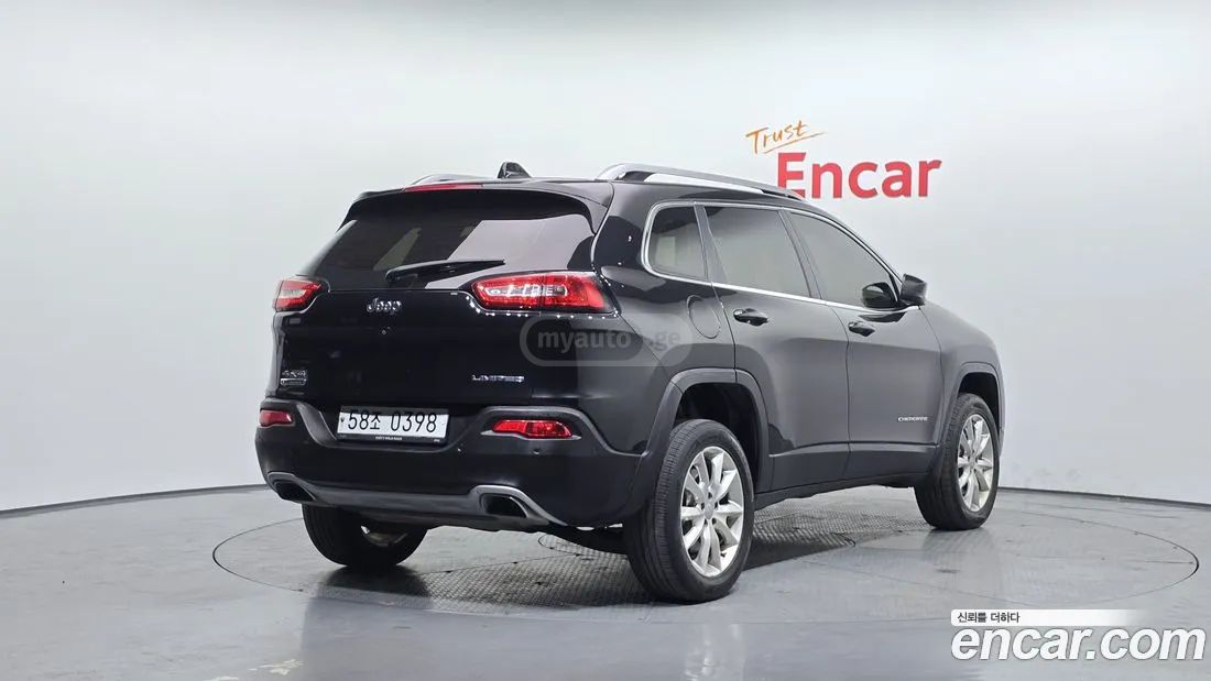 Jeep Cherokee 2016 — photo 2