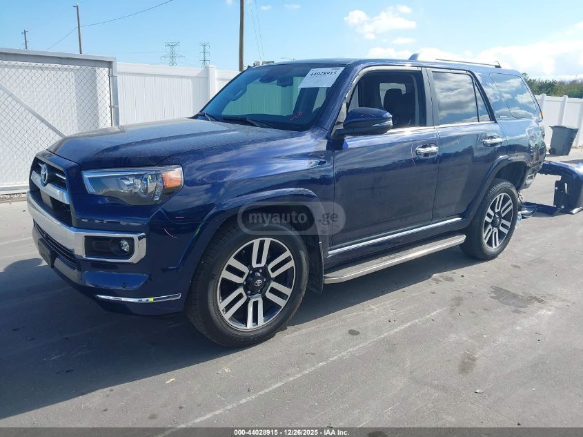 Toyota 4Runner 2022 — photo 2