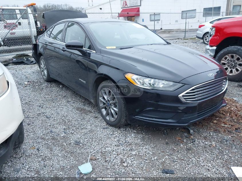 Ford Fusion 2017 — photo 2