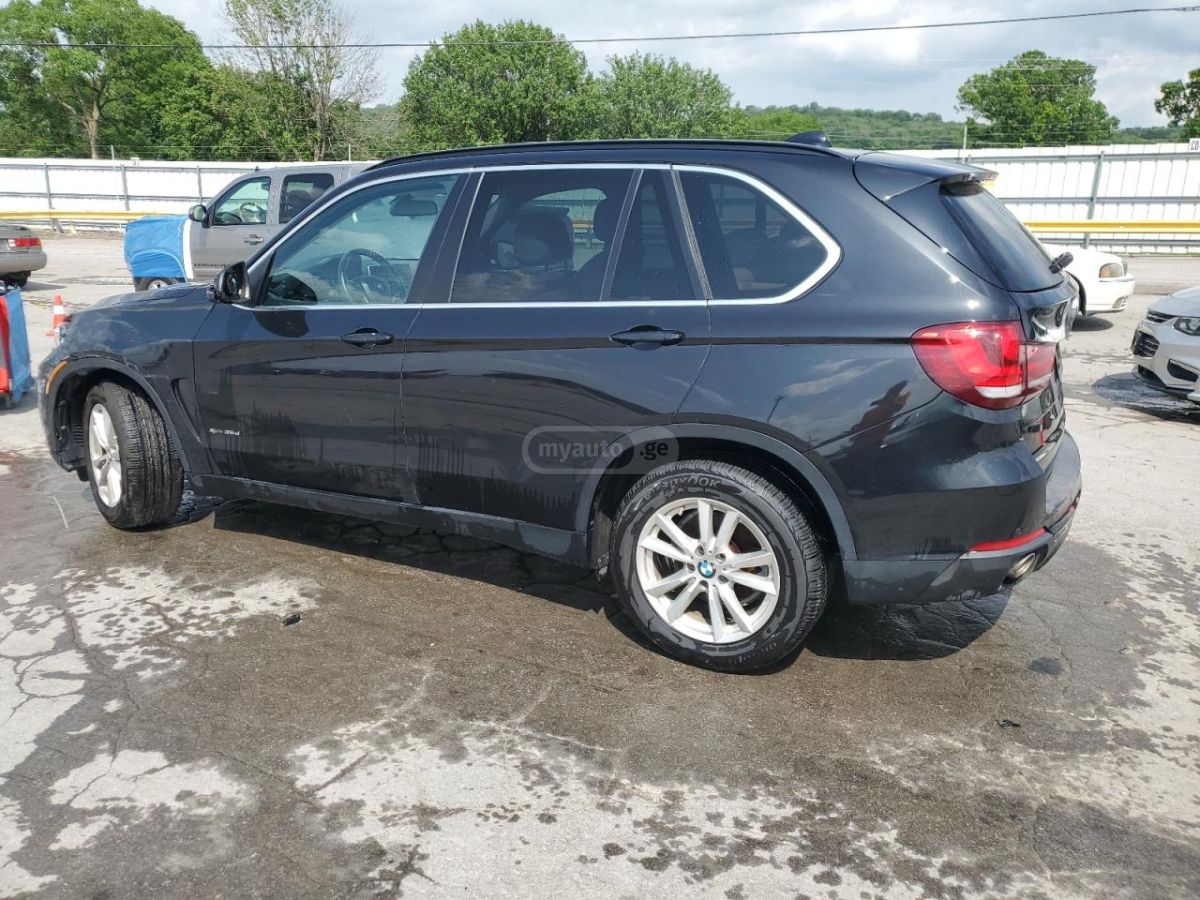 BMW X5 2015 — photo 2