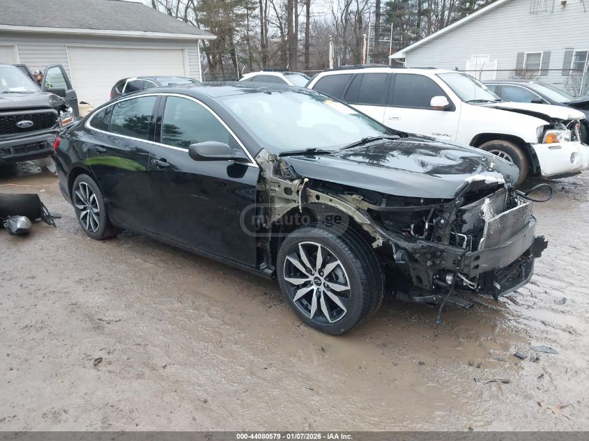 Chevrolet Malibu 2022 — photo 2
