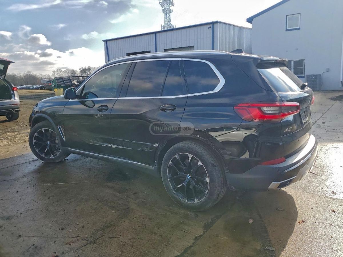 BMW X5 2020 — photo 2