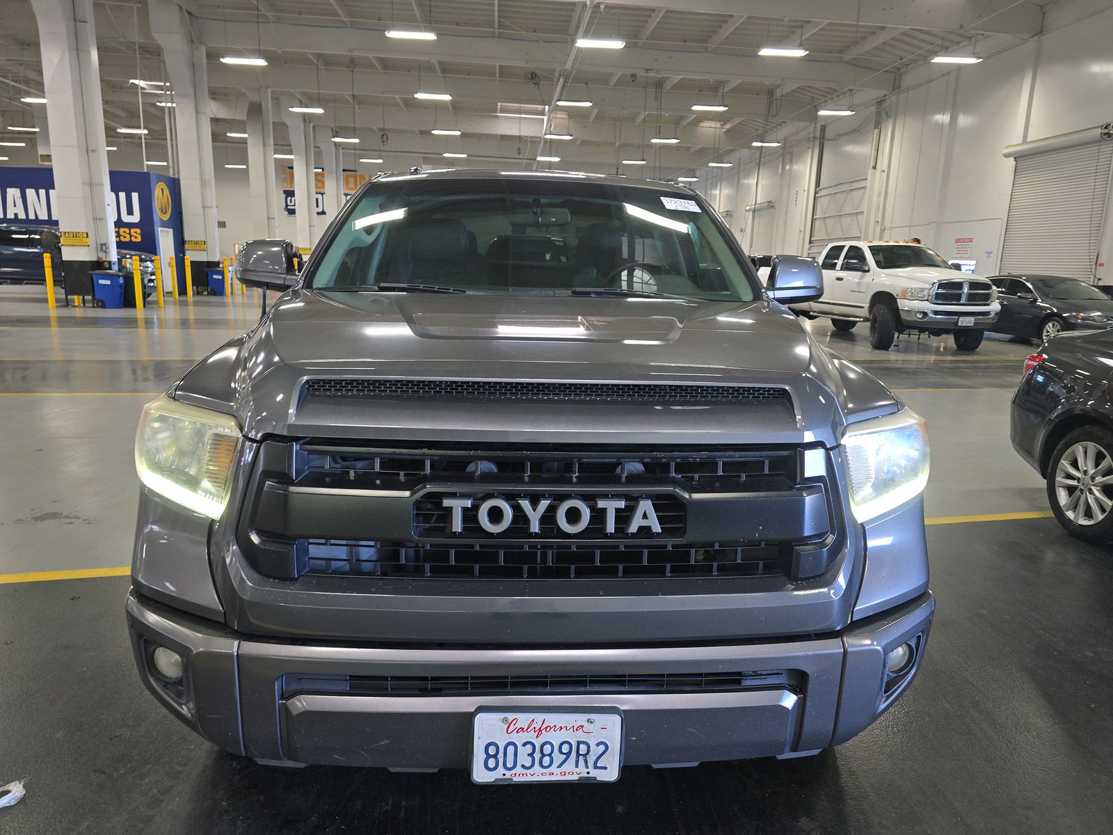 Toyota Tundra 2014 — photo 2