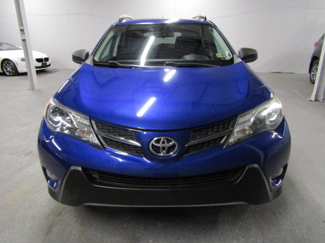 Toyota RAV4 2015 — photo 2