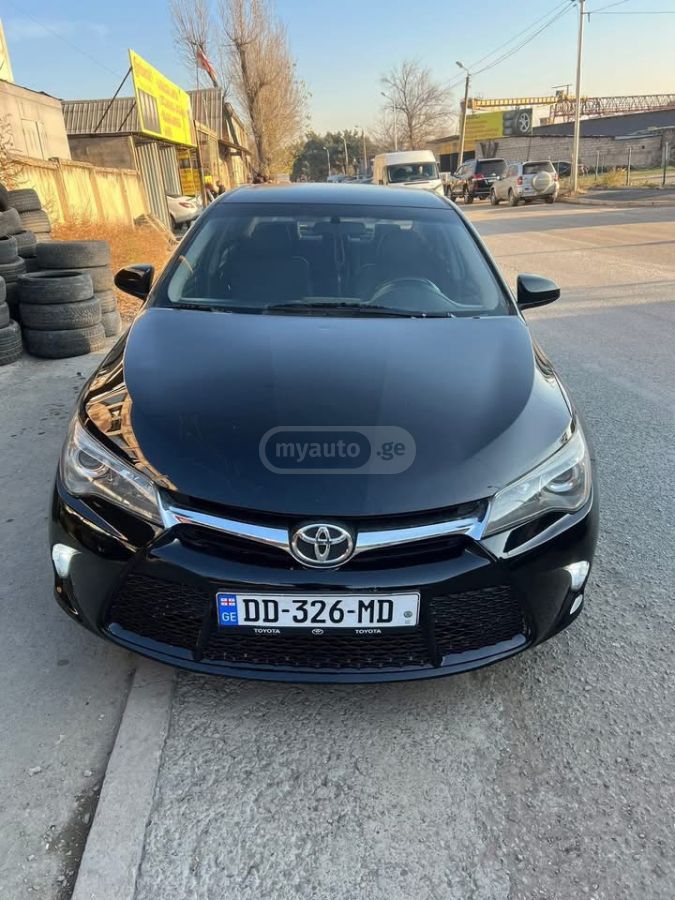 Toyota Camry 2014 — photo 2