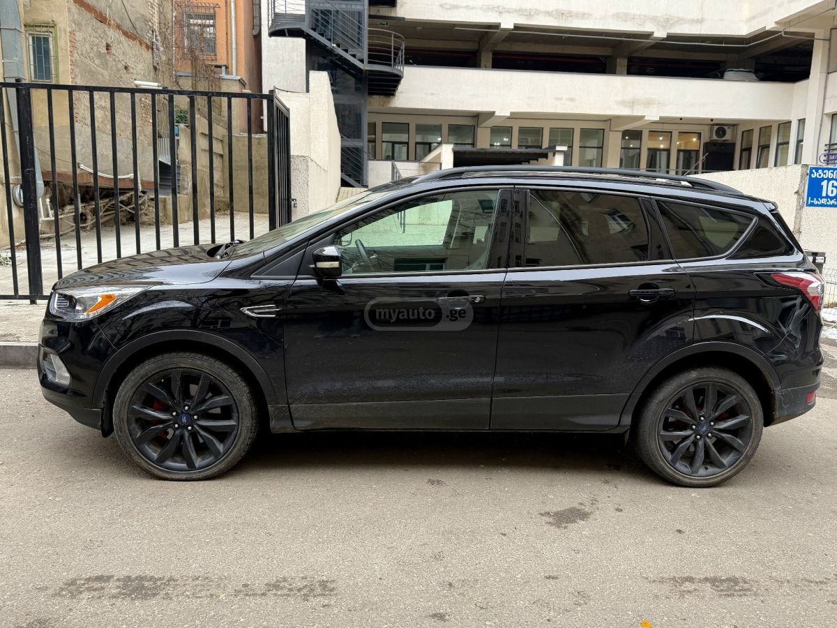 Ford Escape 2017 — photo 2