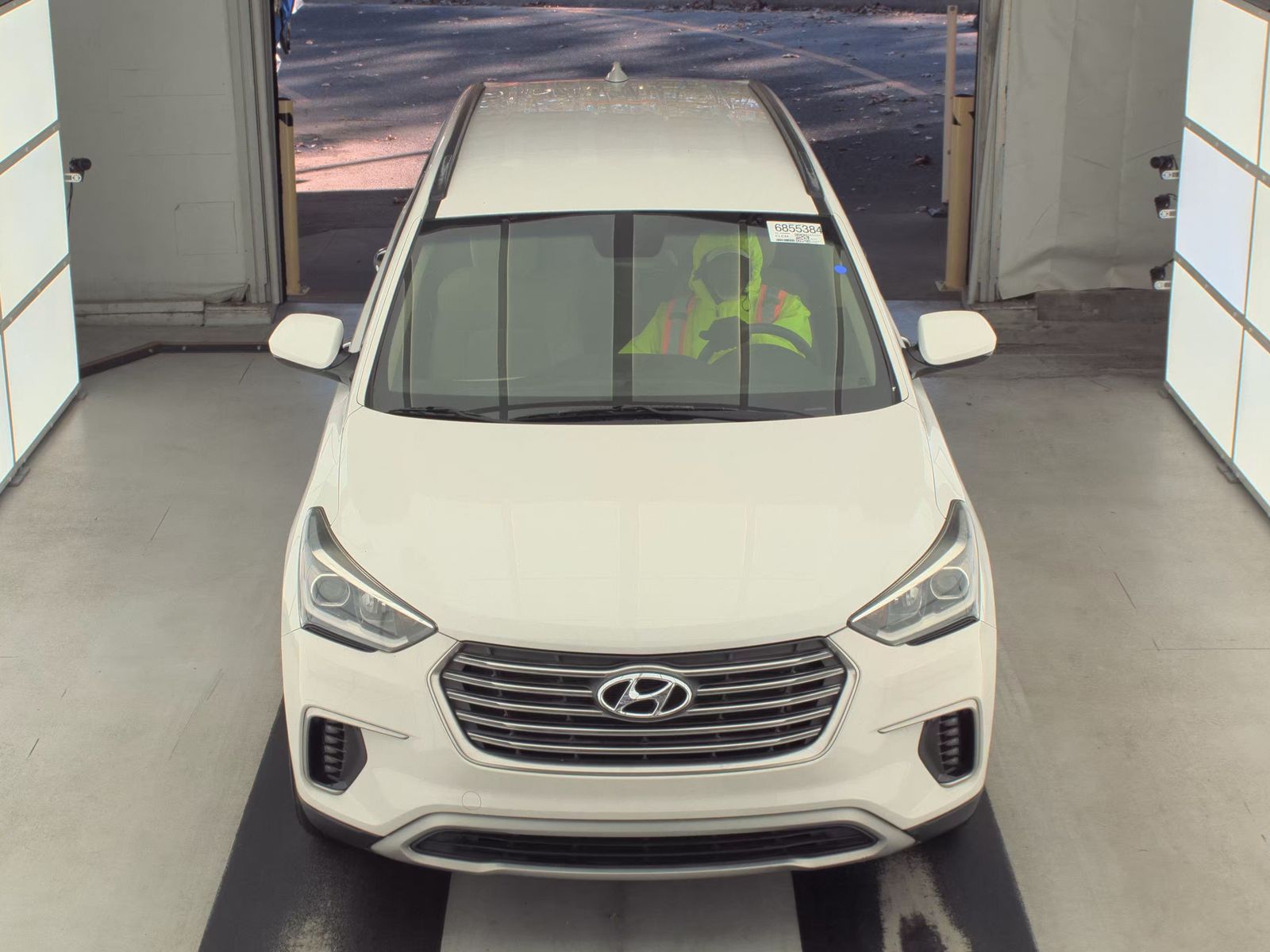 Hyundai Santa Fe 2018 — photo 2