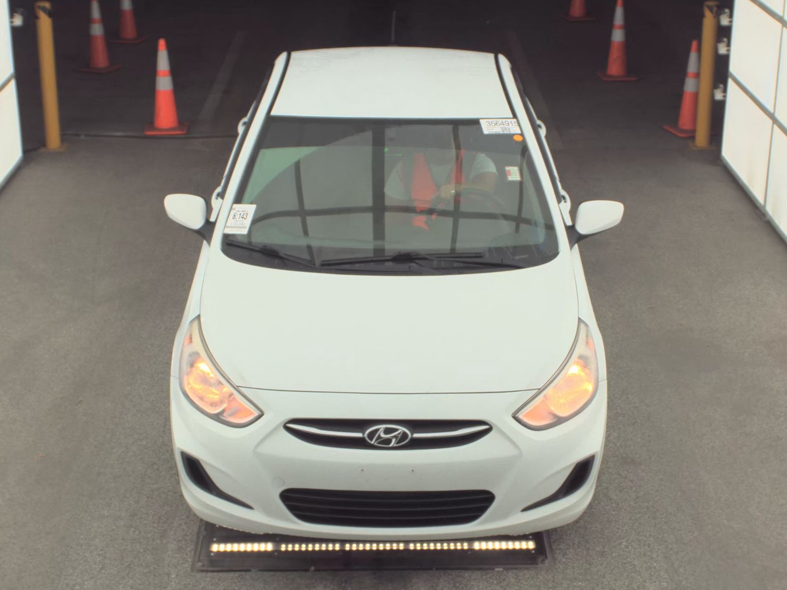 Hyundai Accent 2016 — photo 2