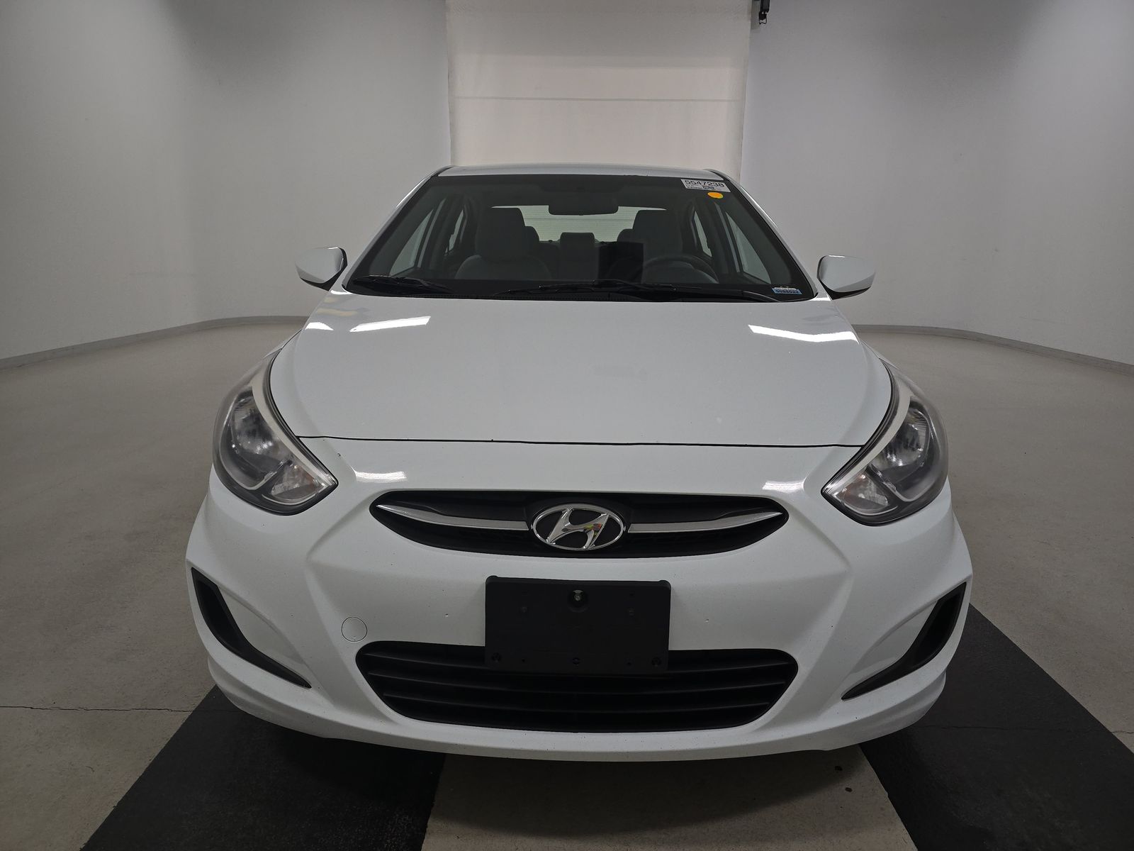 Hyundai Accent 2016 — photo 2