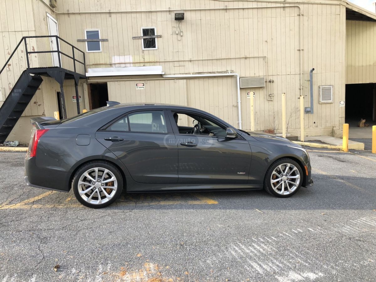 Cadillac ATS-V 2017 — photo 2