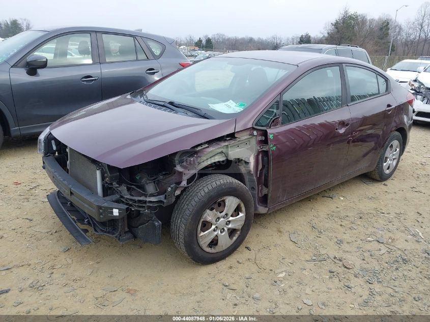Kia Forte 2018 — photo 2
