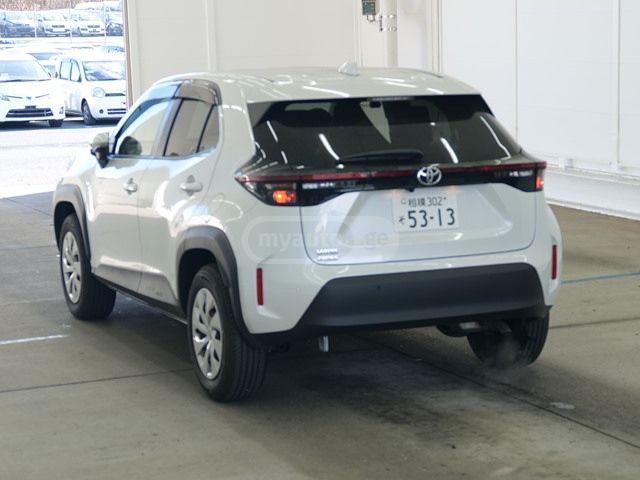 Toyota Land Cruiser 2022 — photo 2