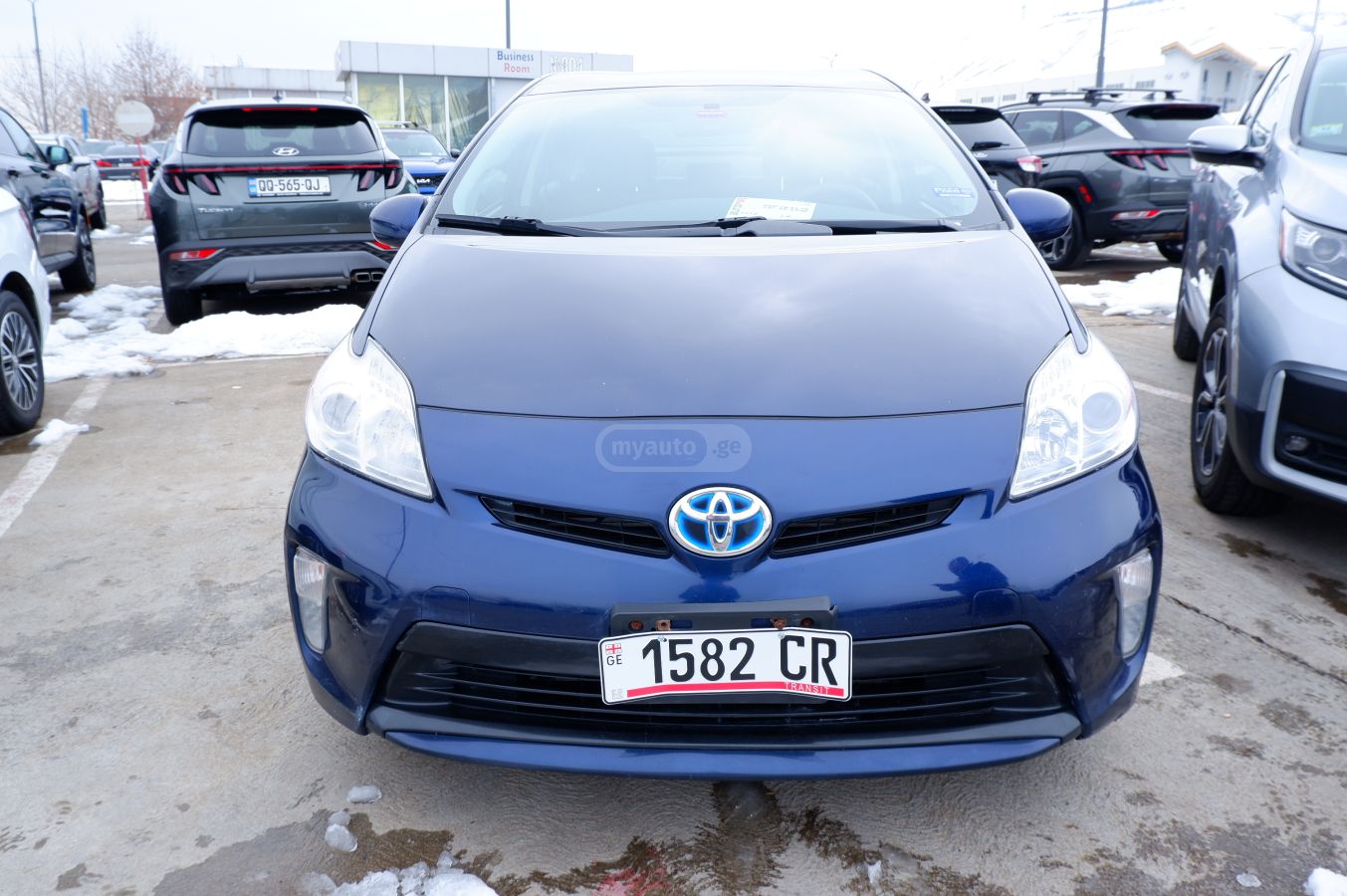 Toyota Prius 2015 — photo 2