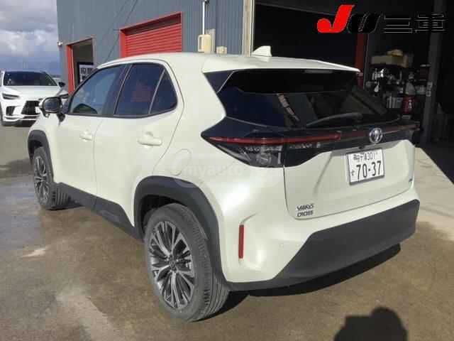 Toyota Land Cruiser 2022 — photo 2