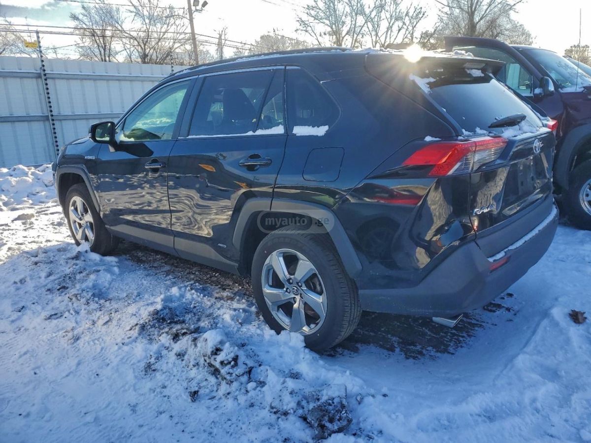 Toyota RAV4 2021 — photo 2