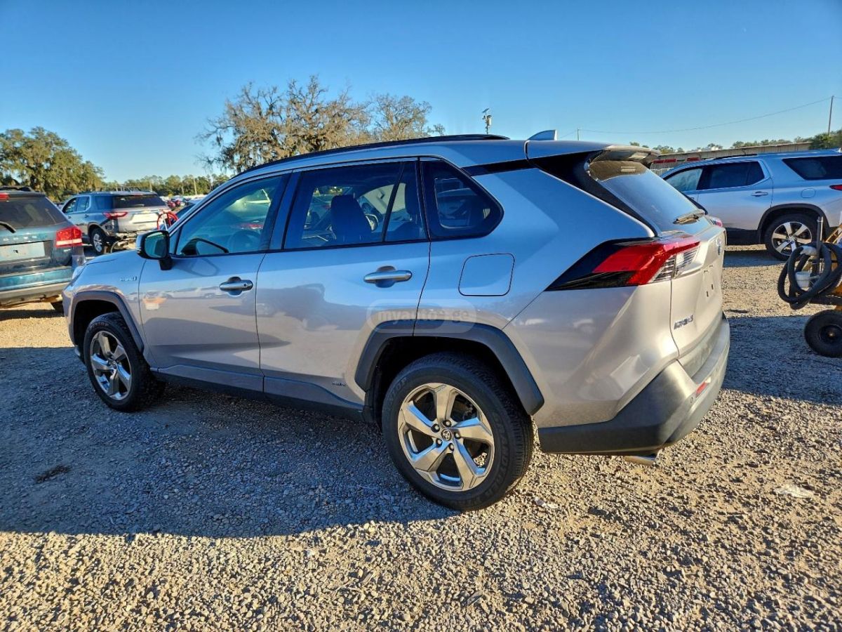 Toyota RAV4 2021 — photo 2
