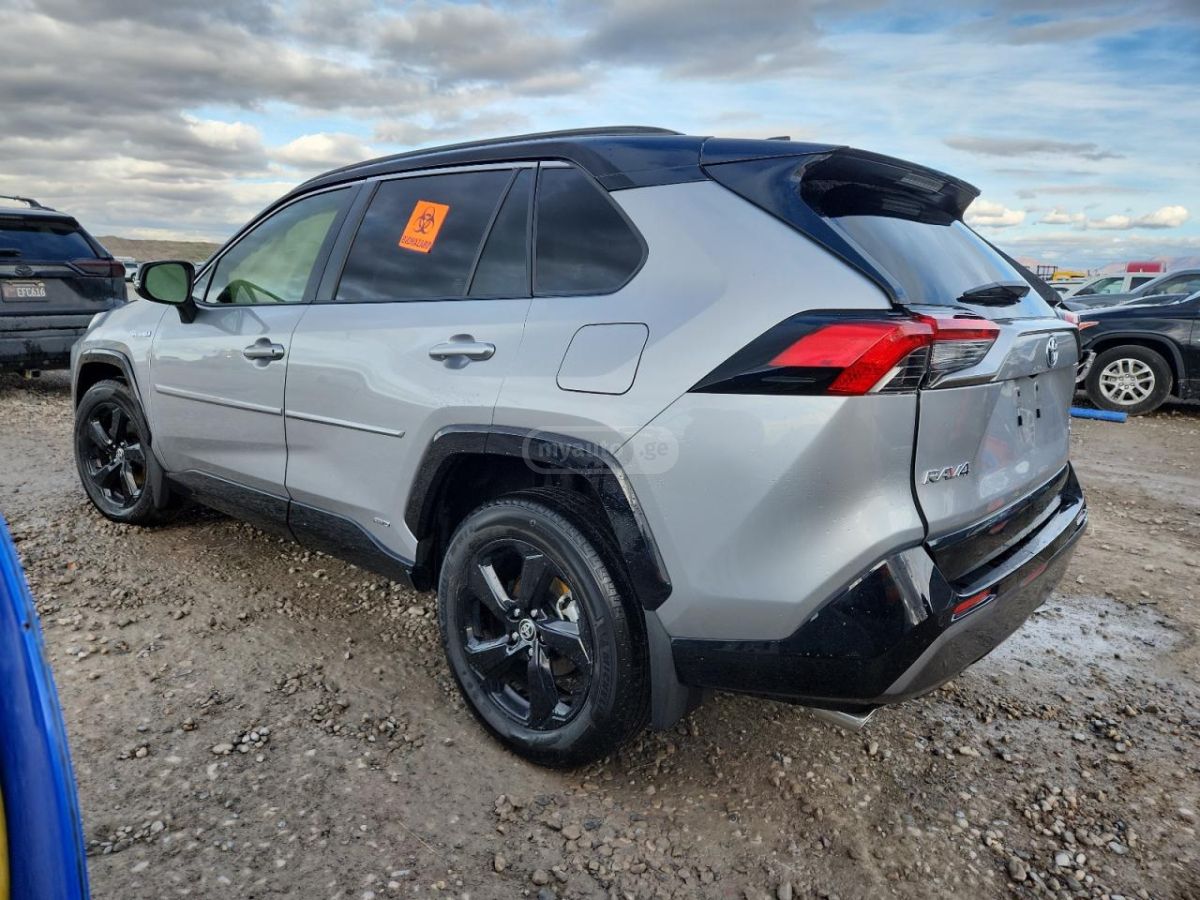 Toyota RAV4 2020 — photo 2