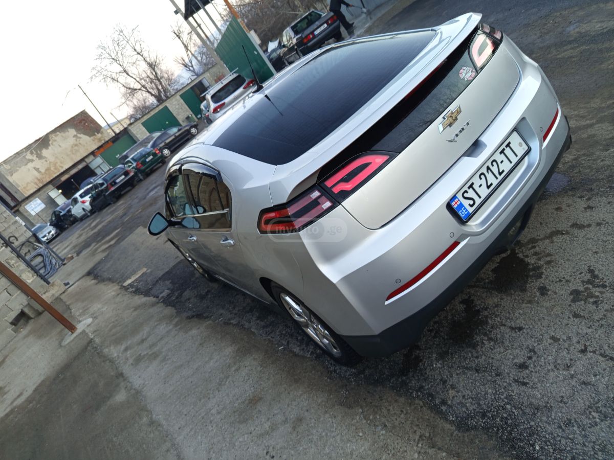 Chevrolet Volt 2013 — photo 2