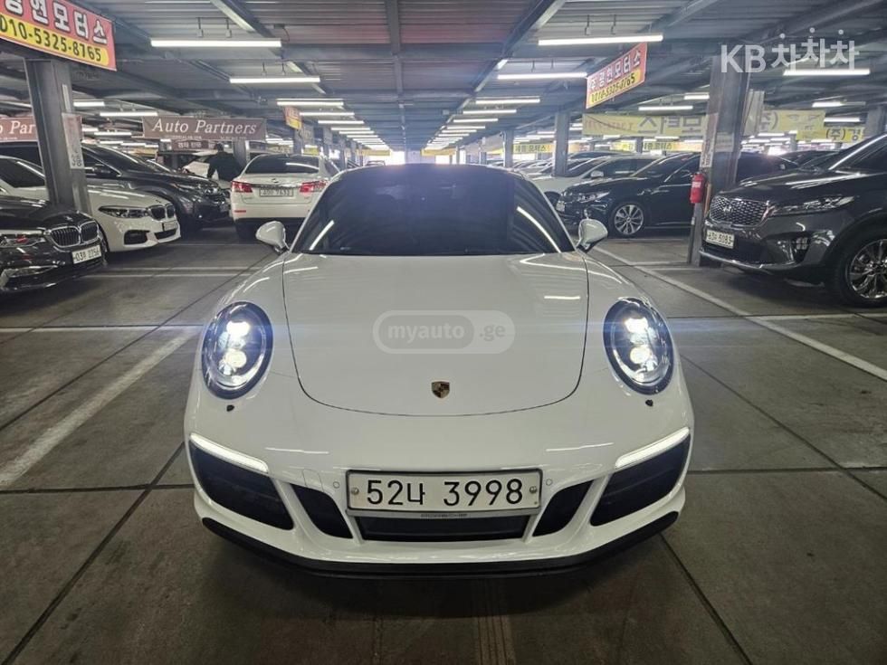 Porsche 911 2018 — photo 2