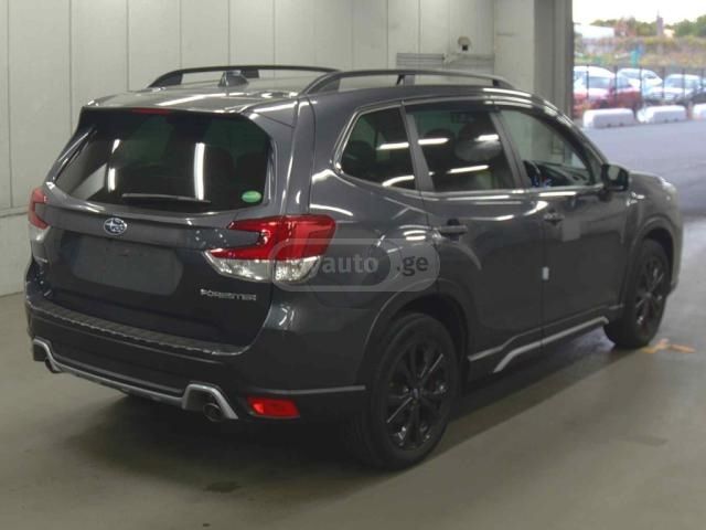 Subaru Forester 2021 — photo 2